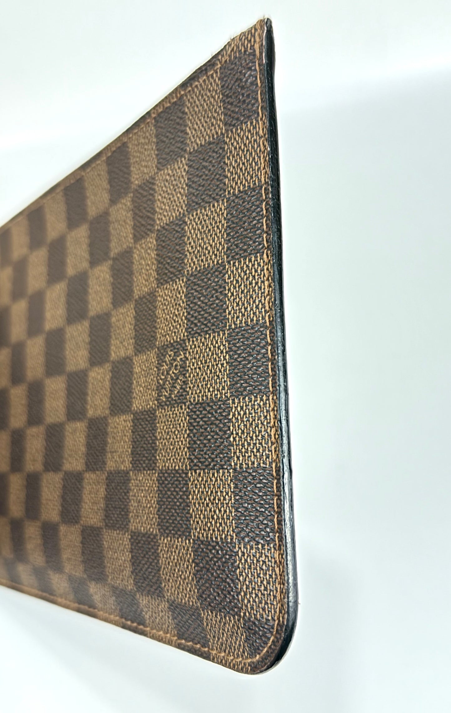 Louis Vuitton  Damier Pouch