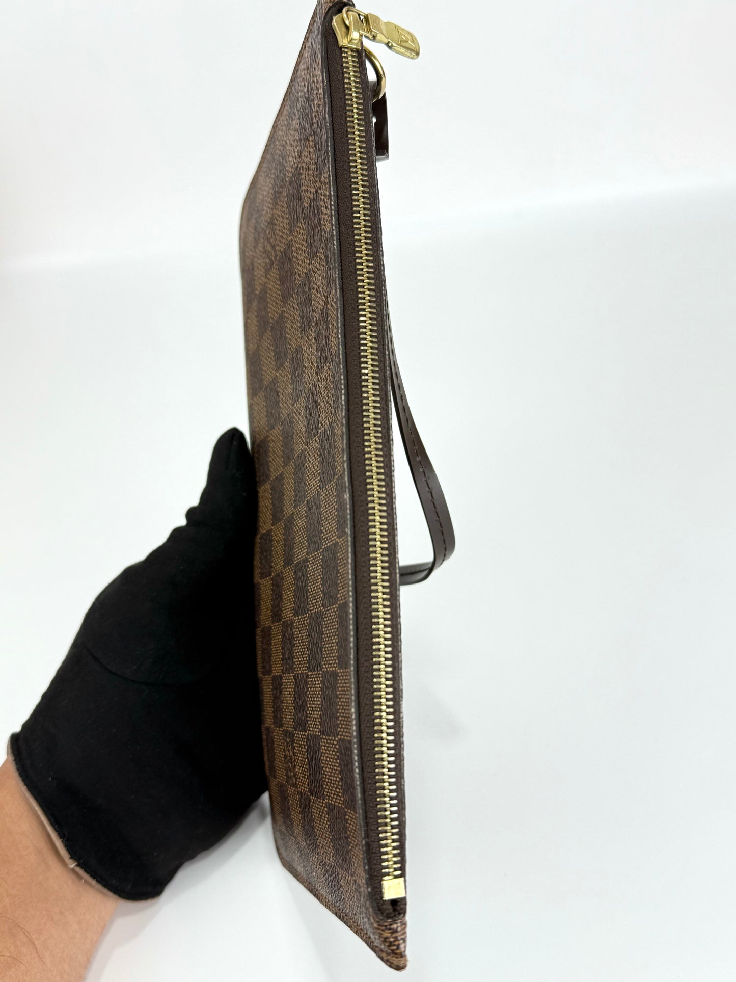 Louis Vuitton  Damier Pouch