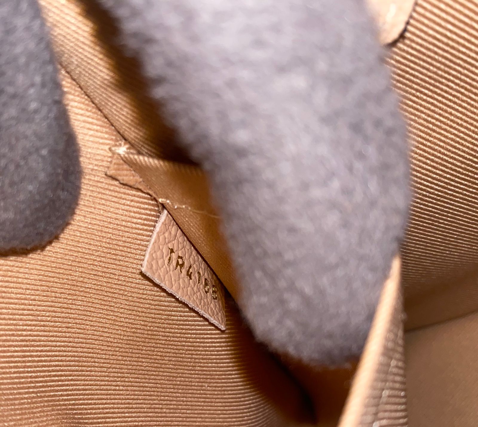 Louis Vuitton Beige Rose Cream Monogram Empreinte Leather Sully PM Bag -  Yoogi's Closet
